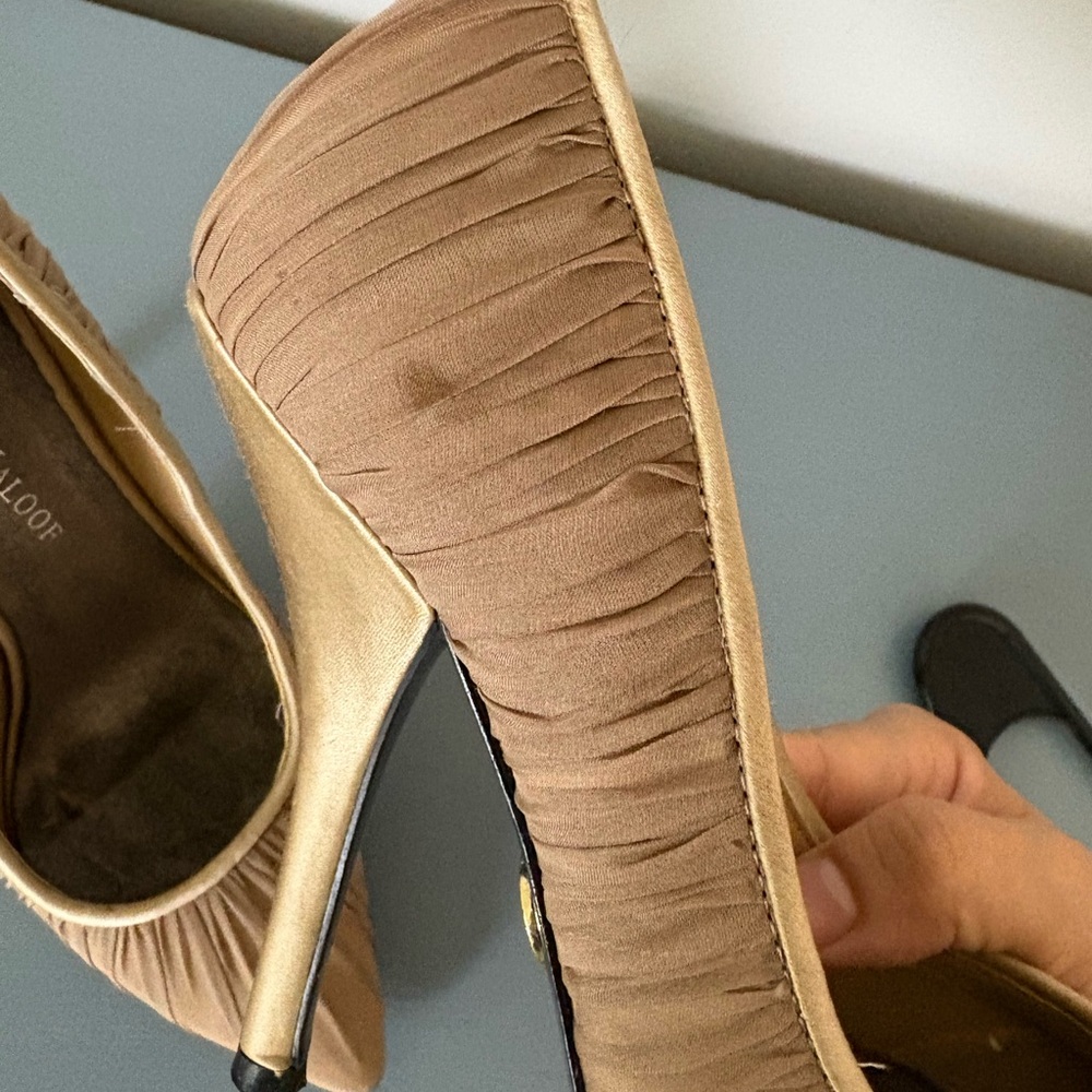 Adrienne Maloof Tan Pointed Toe Heels - Picture 4 of 13